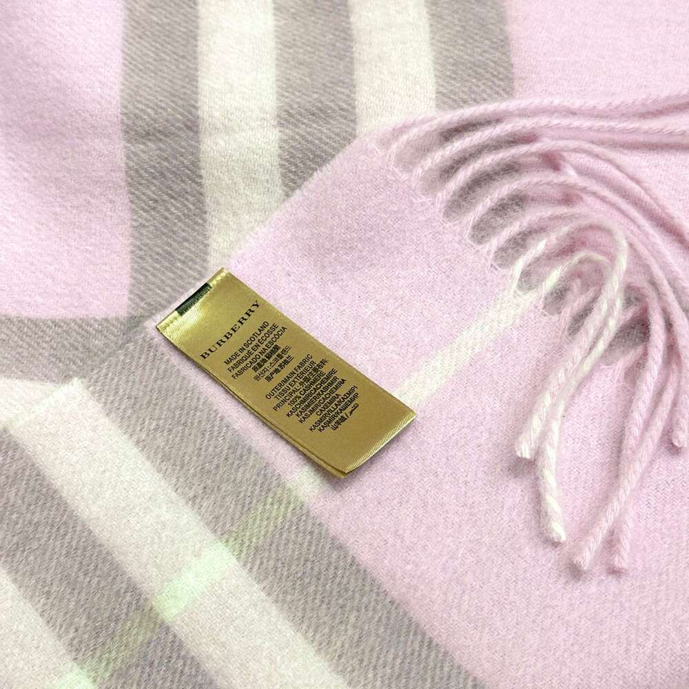 Burberry Shawl - Picture 5 of 7